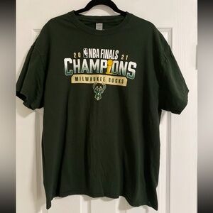 Milwaukee Bucks 2021 NBA Finals Championship T-shirt XL